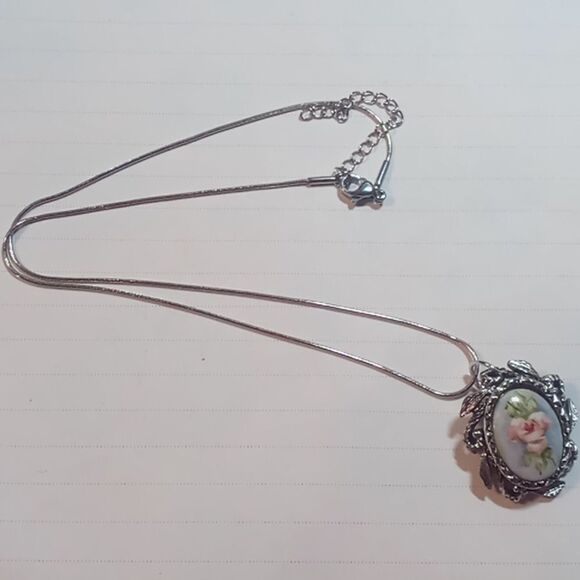 Statement necklace - Picture 1 of 3